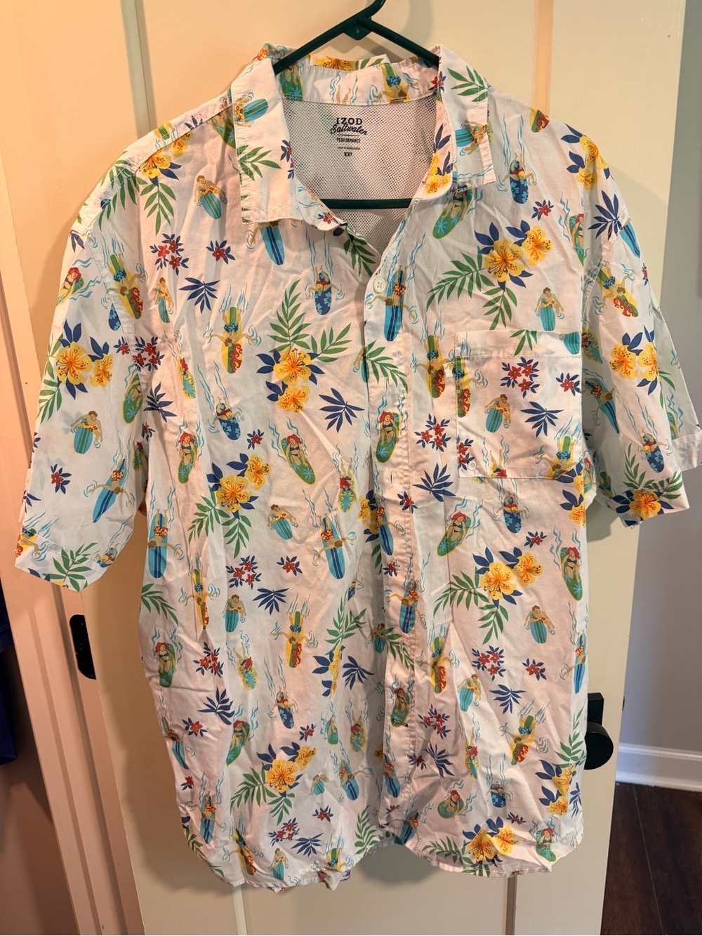 Izod White Short-Sleeve Tropical Floral Button-Down Shirt